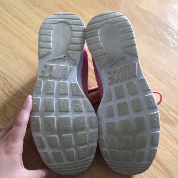 Nike Sneakers - Picture 3 of 3